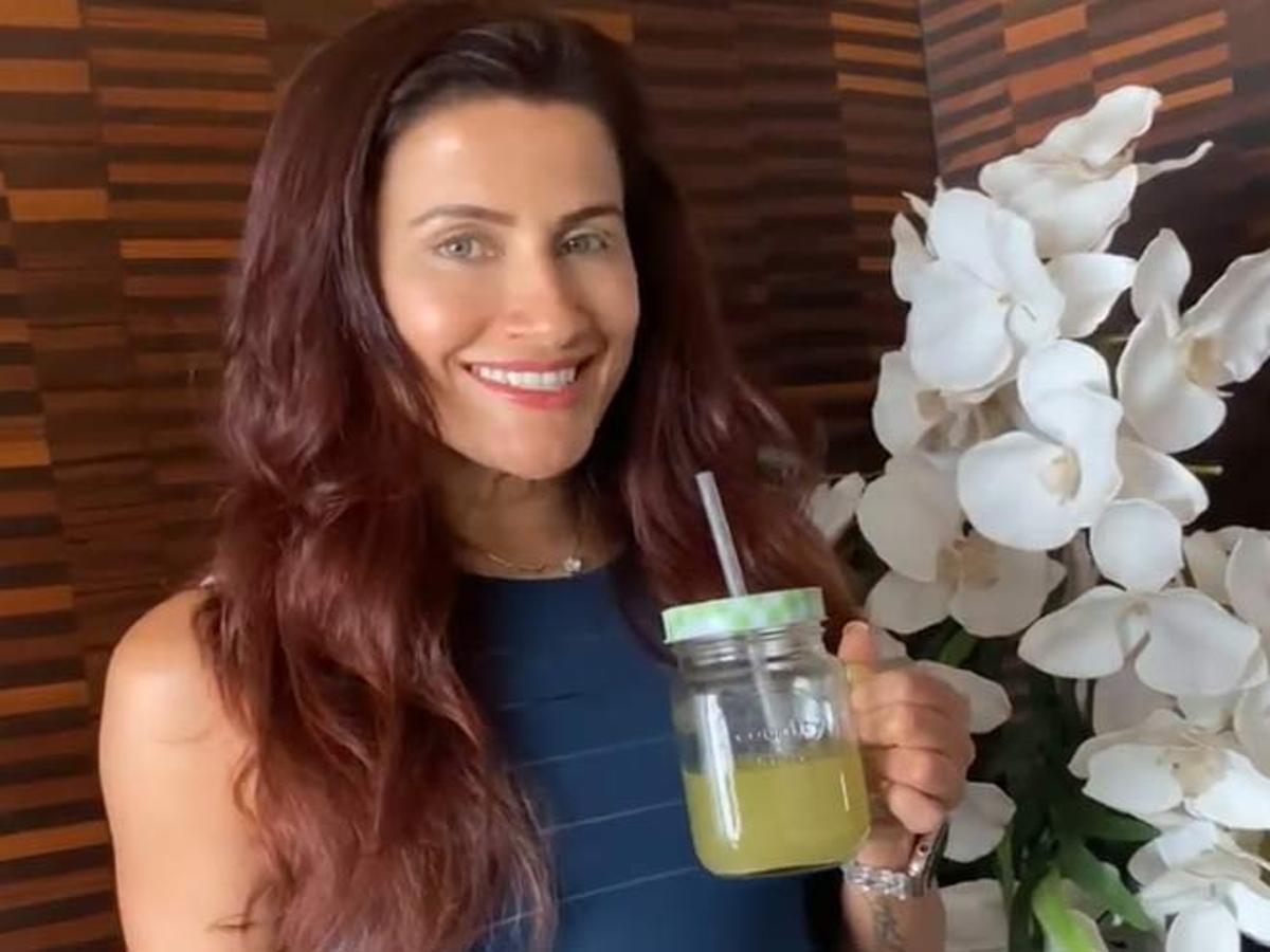 Yasmin Karachiwala Shares The Reason Behind Hair Loss And Its Remedies