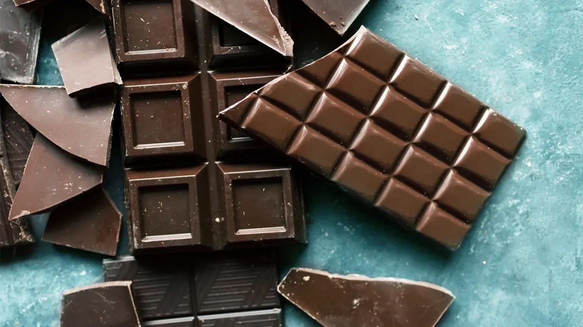 Is Chocolate Beneficial for Cramps? These are 7 Foods That Help With Period Pain